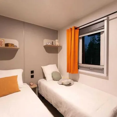 3 Etoiles - Piscine - Ccbbhhe キャンプ場